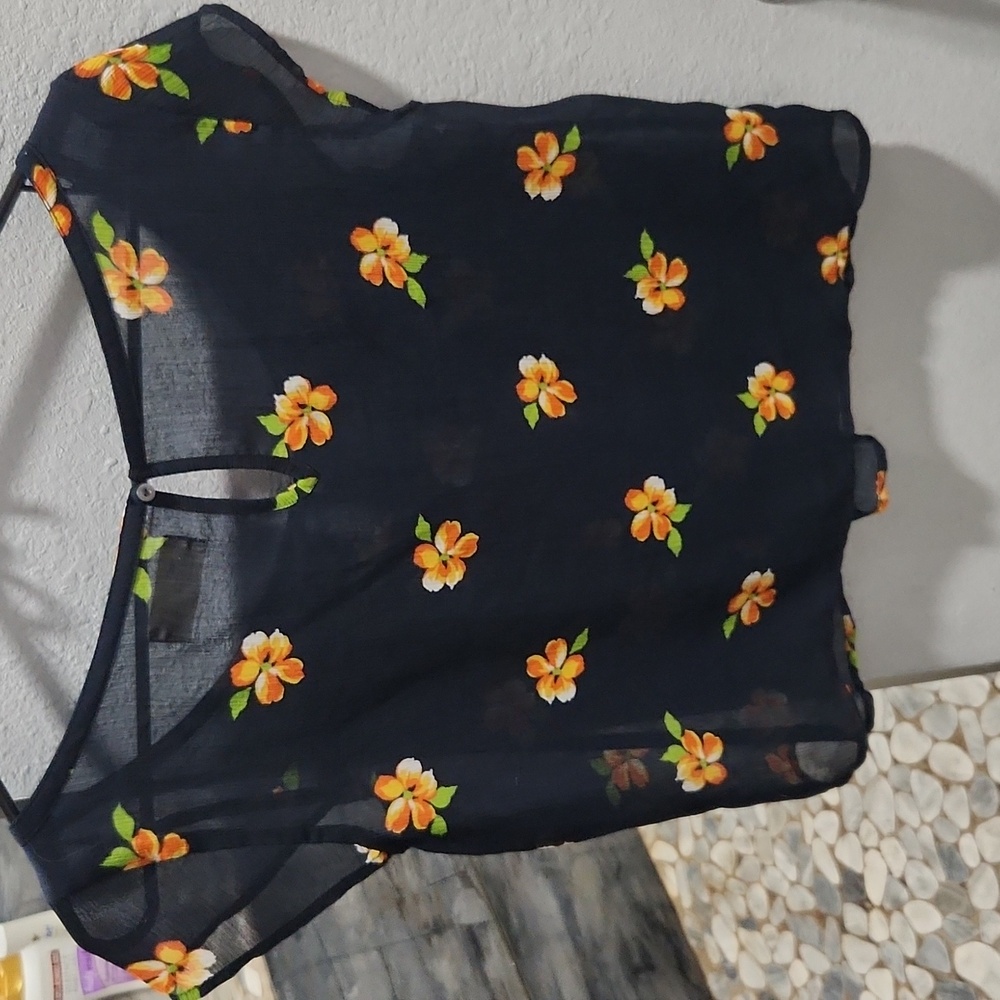 hollister navy sheer flowery top sz small - Picture 3 of 3